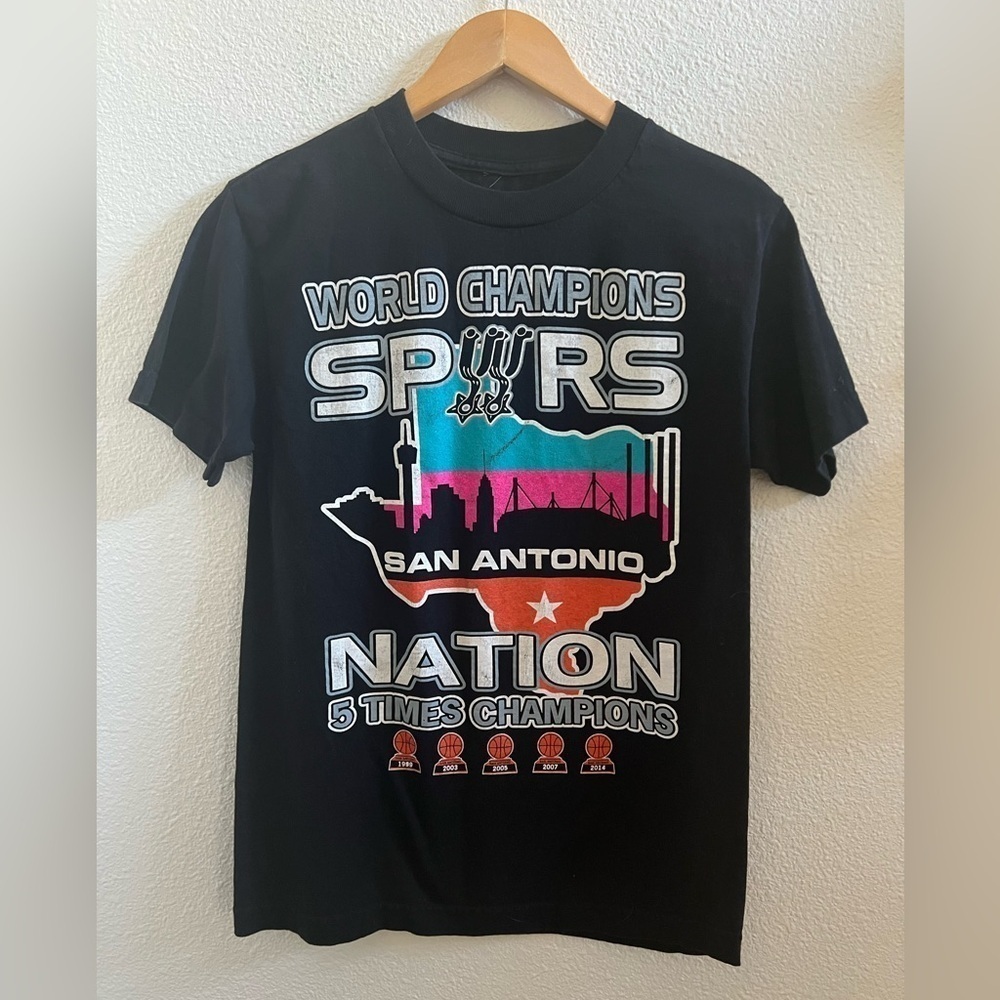 Vintage San Antonio Spurs Basketball Neon Streetwear Worn Champion Black T Shirt